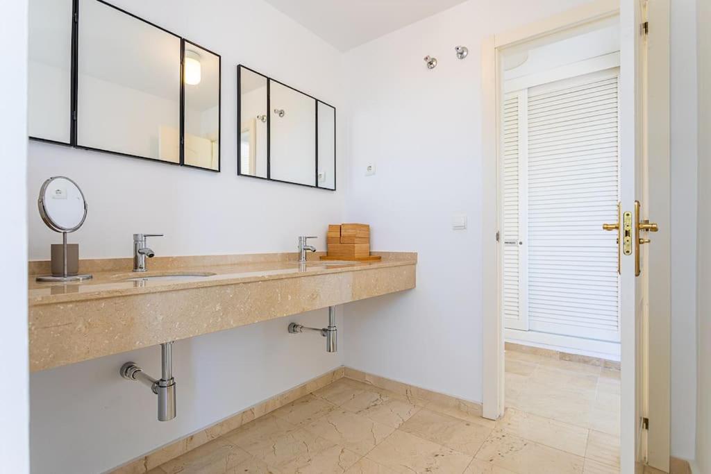 Riviera del Sol Penthouse