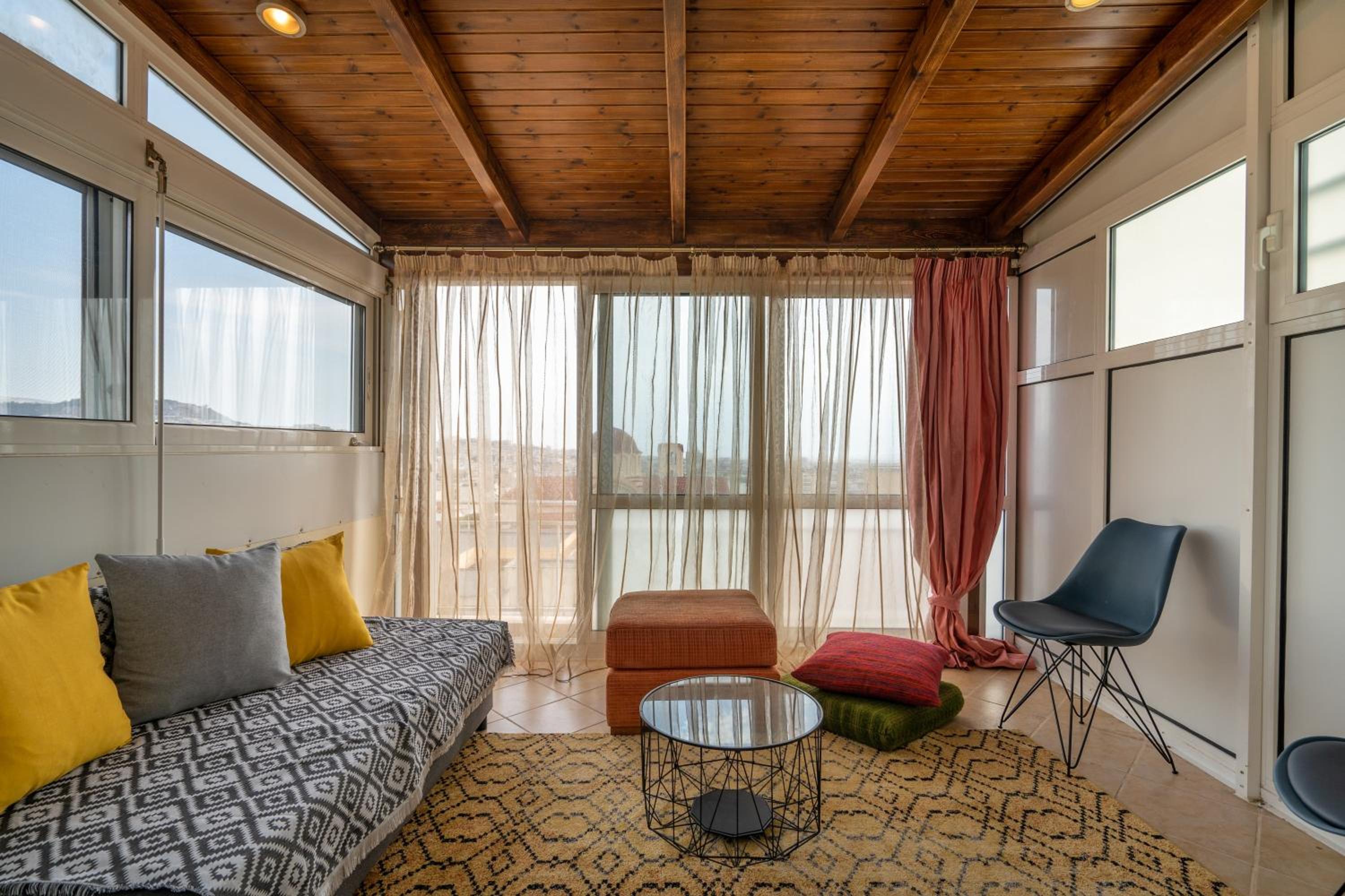 Athens View 1 bdrm apartment