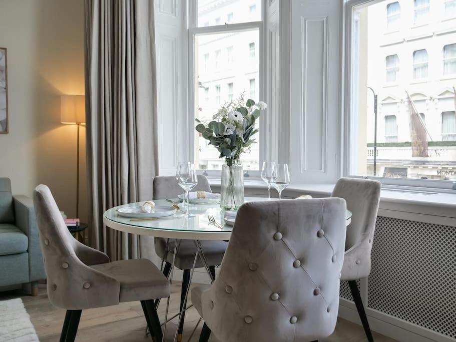 Stylish and central 1 bedroom apartment