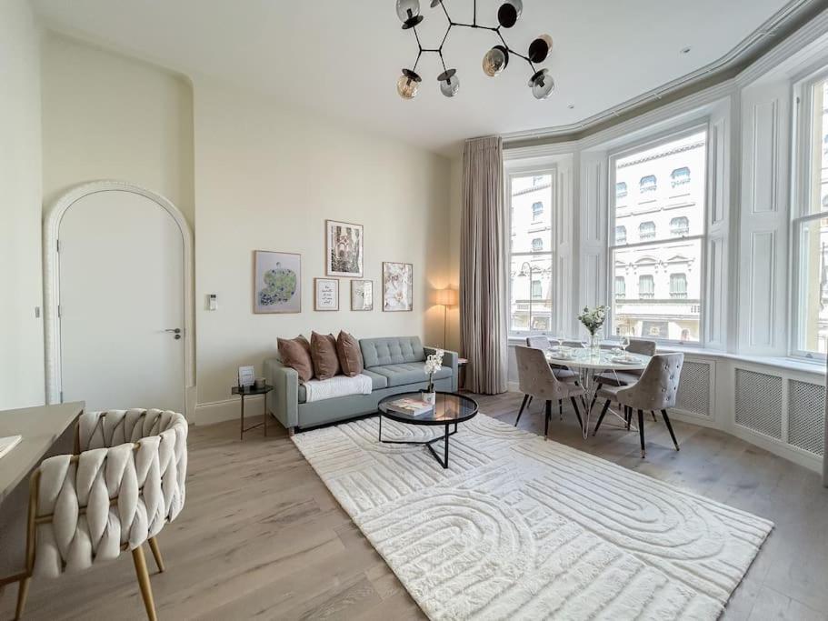 Stylish and central 1 bedroom apartment
