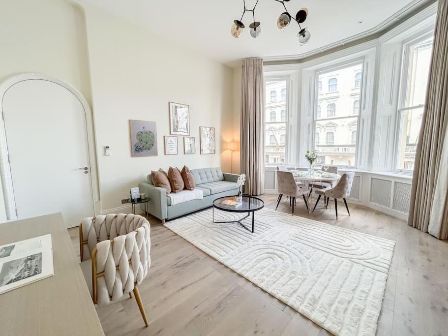 Stylish and central 1 bedroom apartment