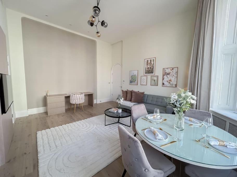 Stylish and central 1 bedroom apartment