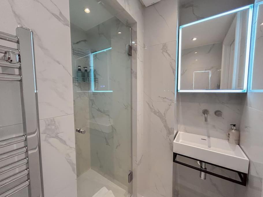 Stylish and central 1 bedroom apartment