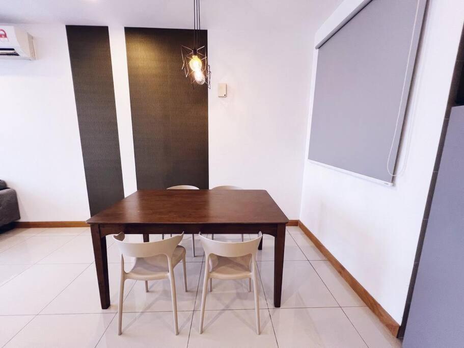 PROMO 2 ROOM Nice Design KL Gateway Residence 27