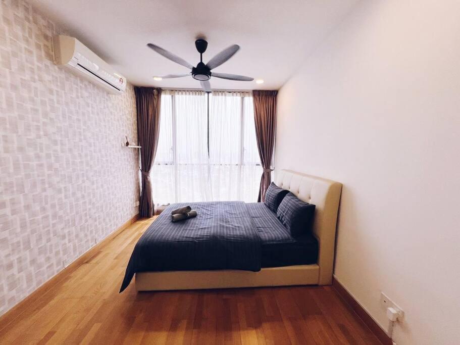 PROMO 2 ROOM Nice Design KL Gateway Residence 27