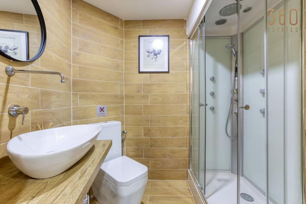 Authentic studio with Maltese Balcony in Bormla by 360 Estates