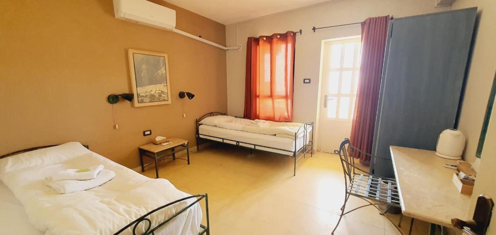 Dana Guesthouse