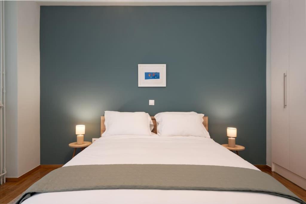 Exarcheia's Singular 1BR photo 4