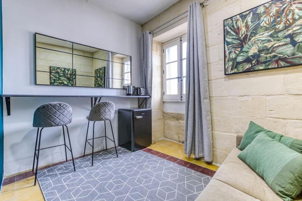 Lovely 1BR home Traditional APT in Bormla by 360 Estates view 4
