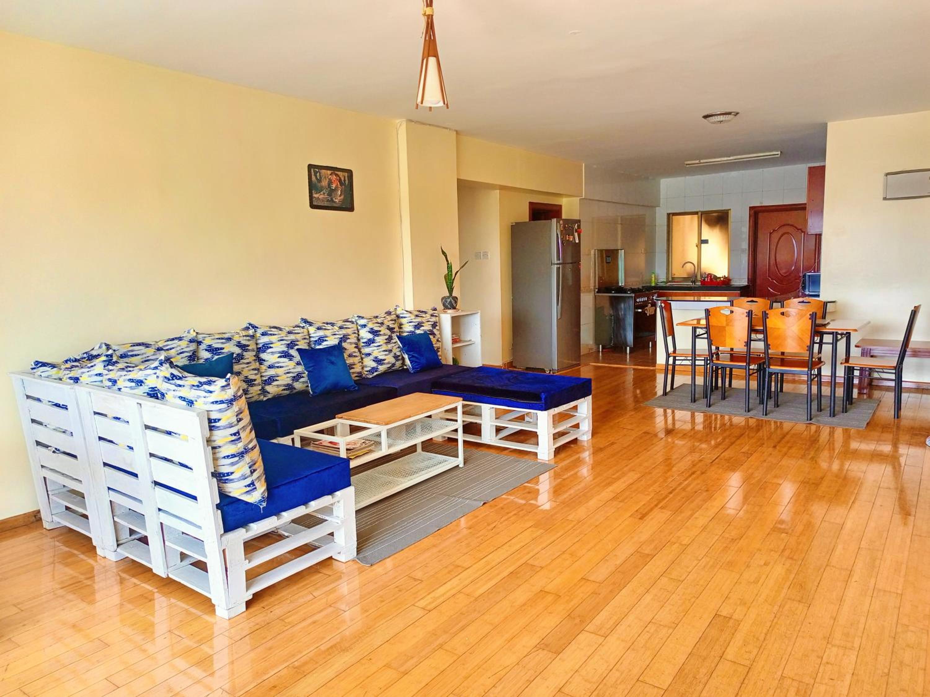 House Share-Lavington Room1 view 4