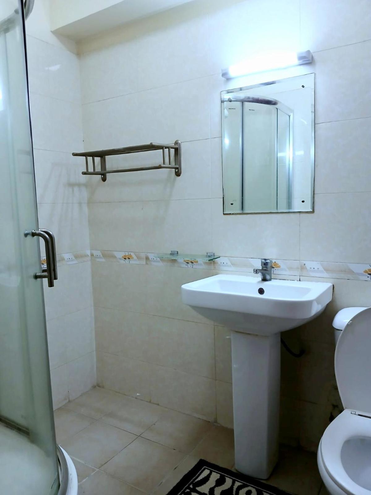 House Share-Lavington Room1 view 5