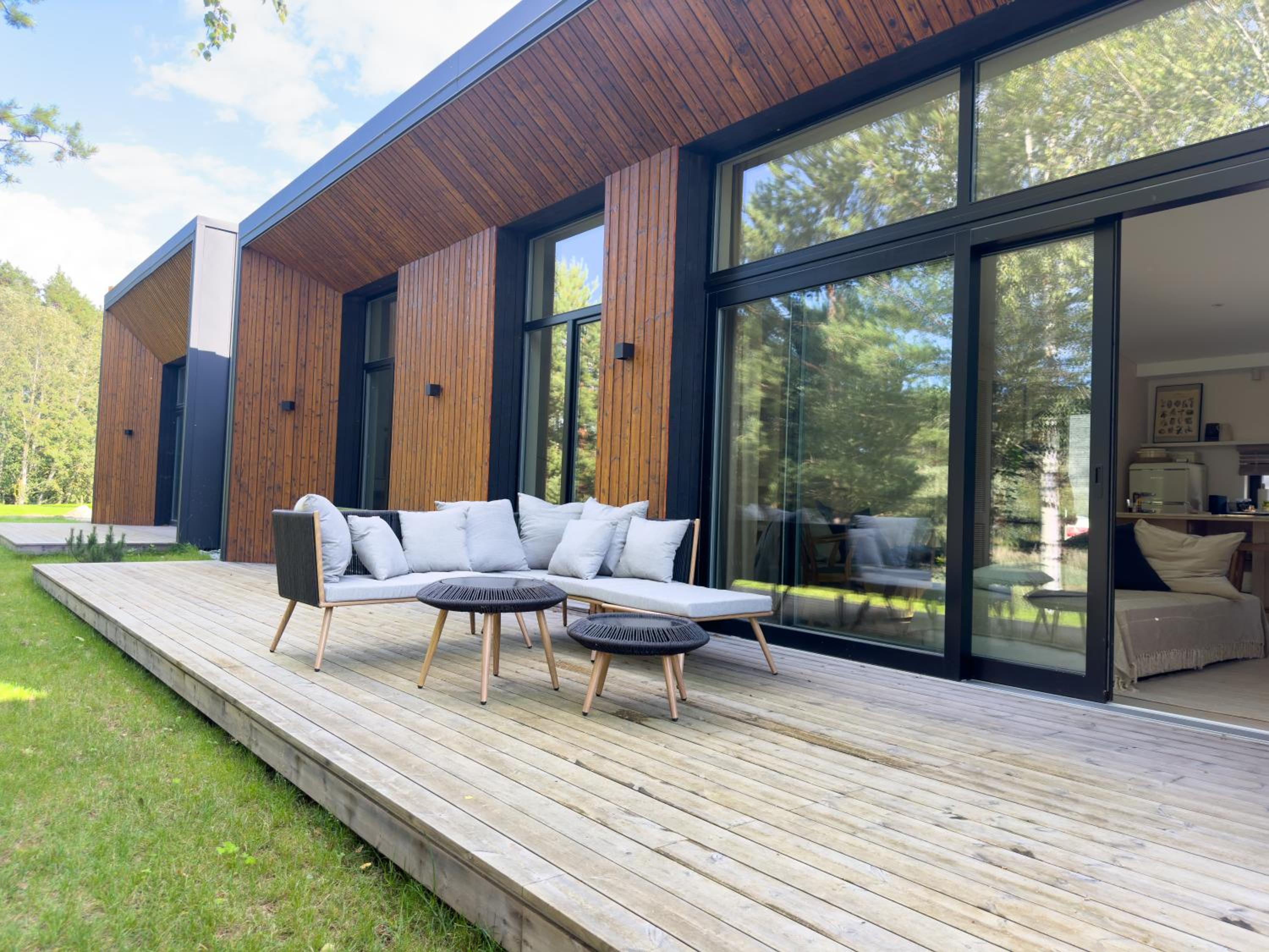 IVIS House Lakeside Retreat in Vilnius view 4