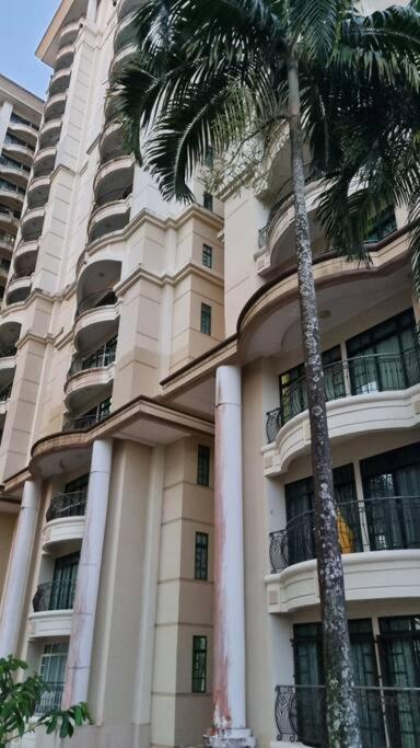 Kenyalang Riverine Emerald 12 Homestay