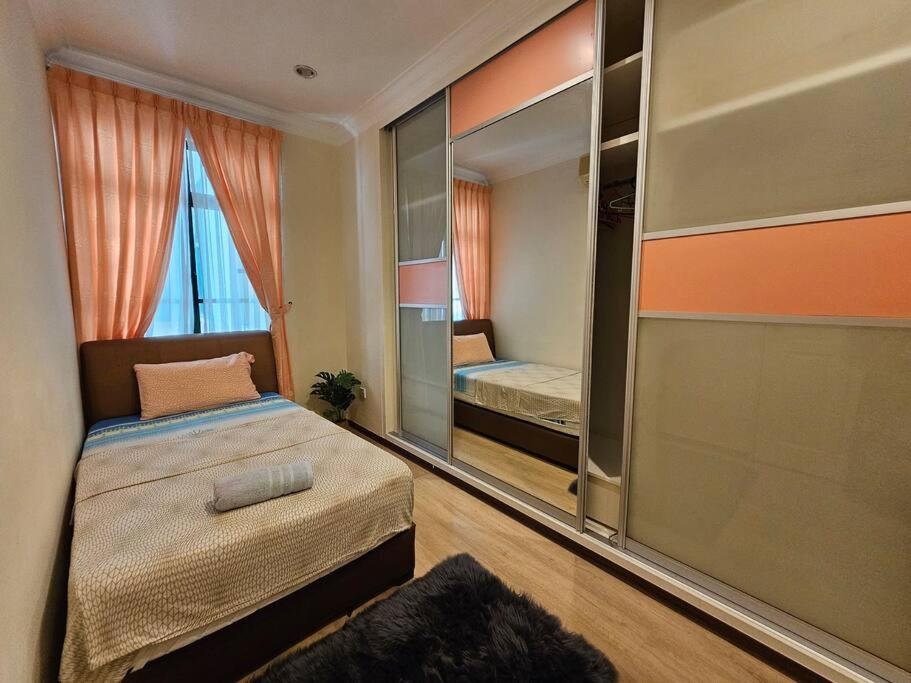 Kenyalang Riverine Emerald 12 Homestay