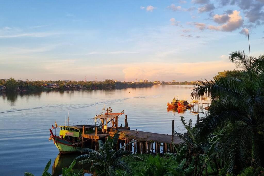 Kenyalang Riverine Emerald 12 Homestay