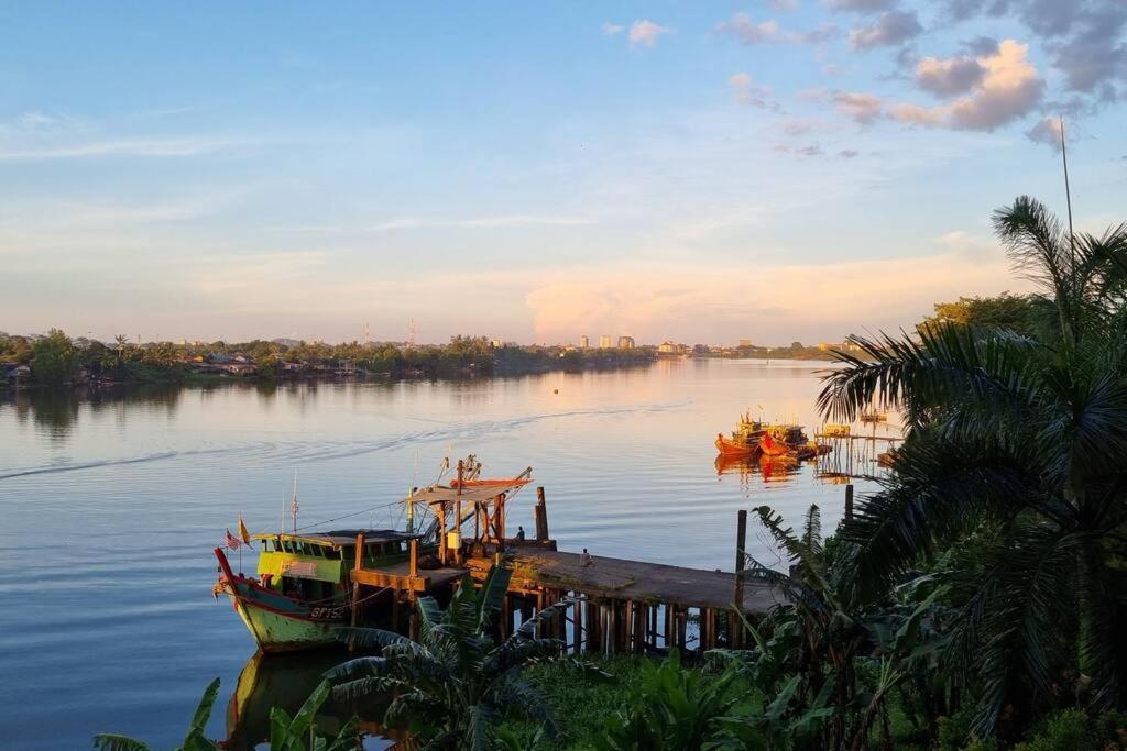 Kenyalang Riverine Emerald 12 Homestay
