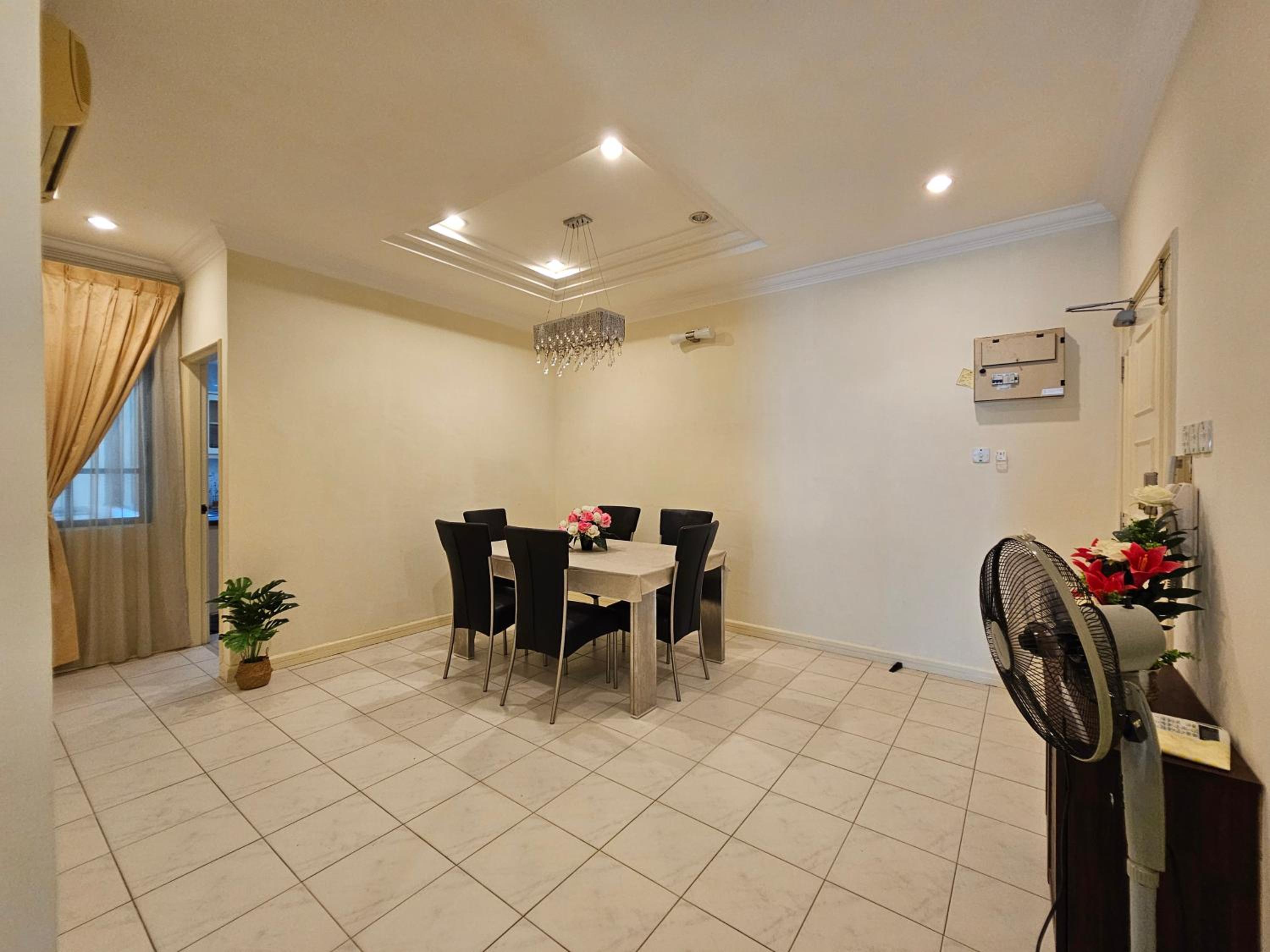Kenyalang Riverine Emerald 12 Homestay