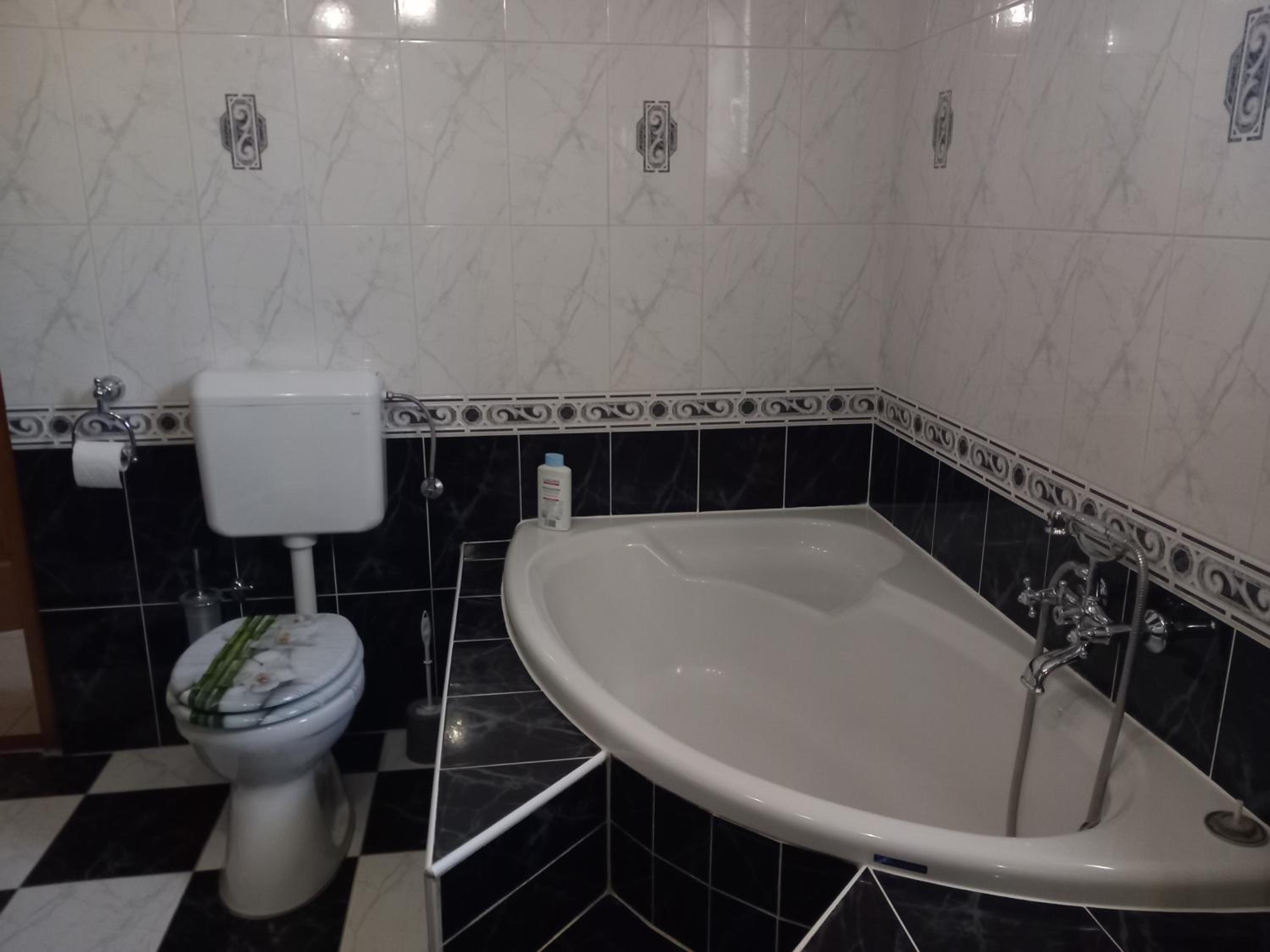 Akácvirág Airport Viki Apartman
