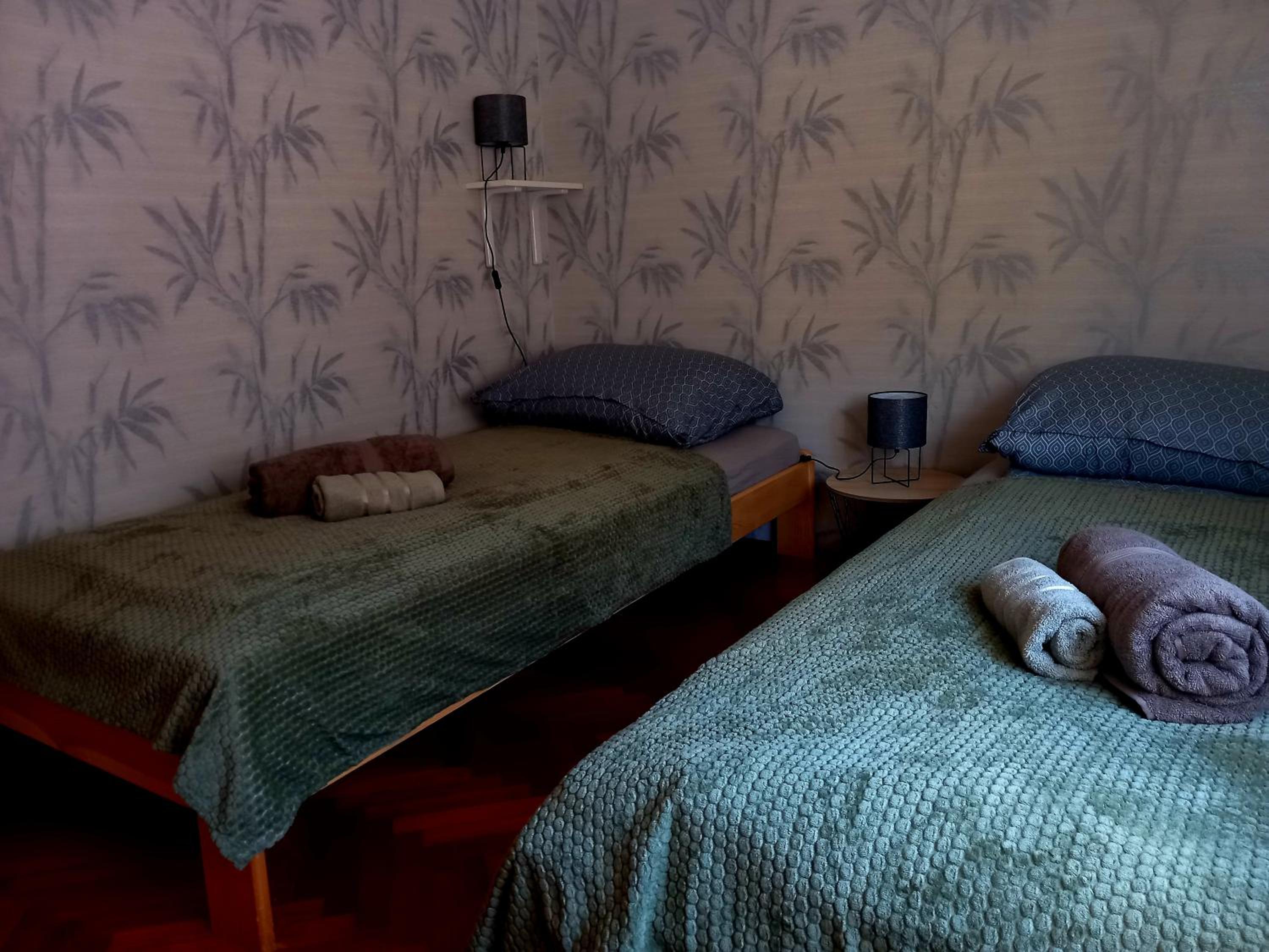 Akácvirág Airport Viki Apartman