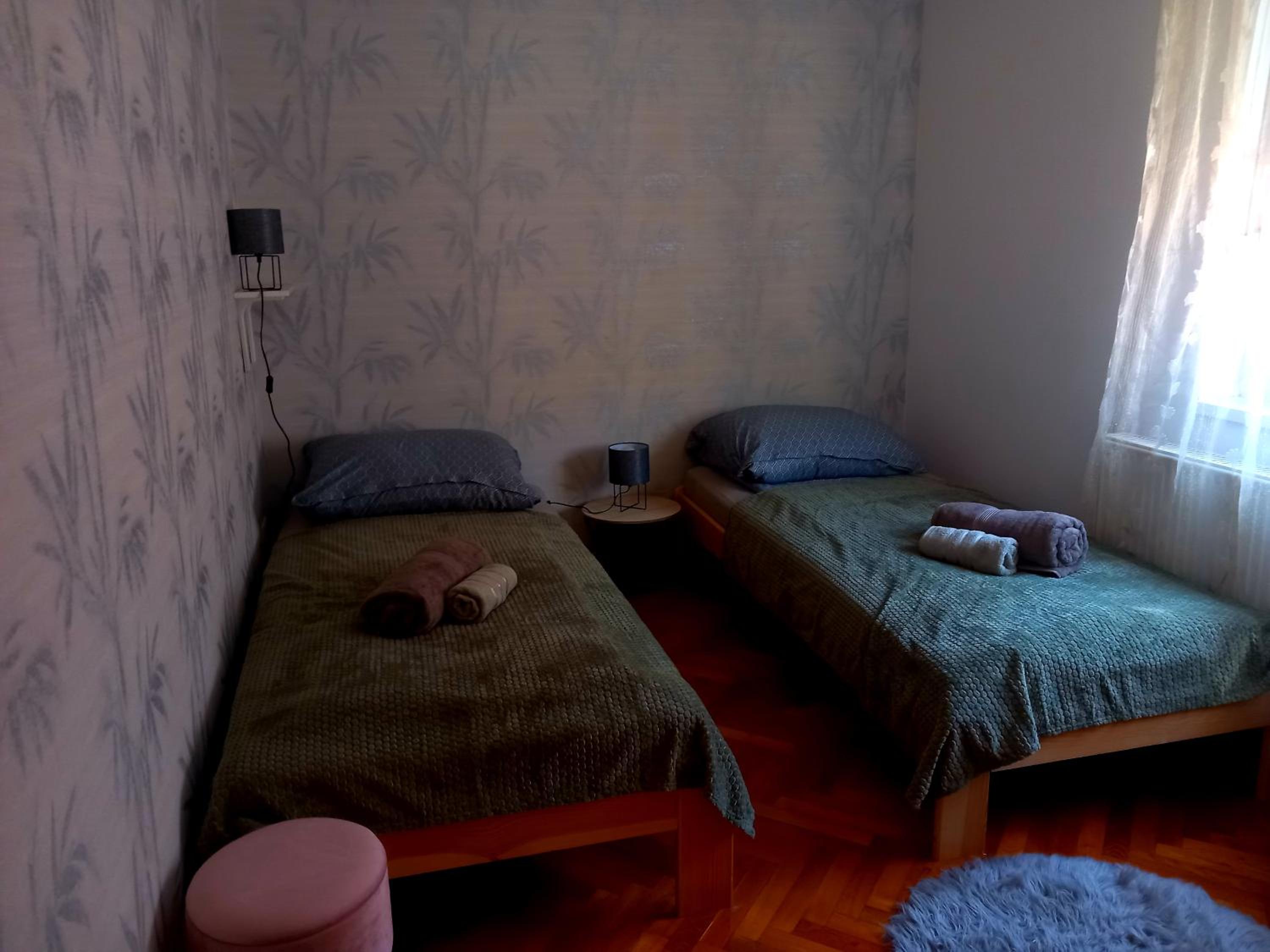 Akácvirág Airport Viki Apartman