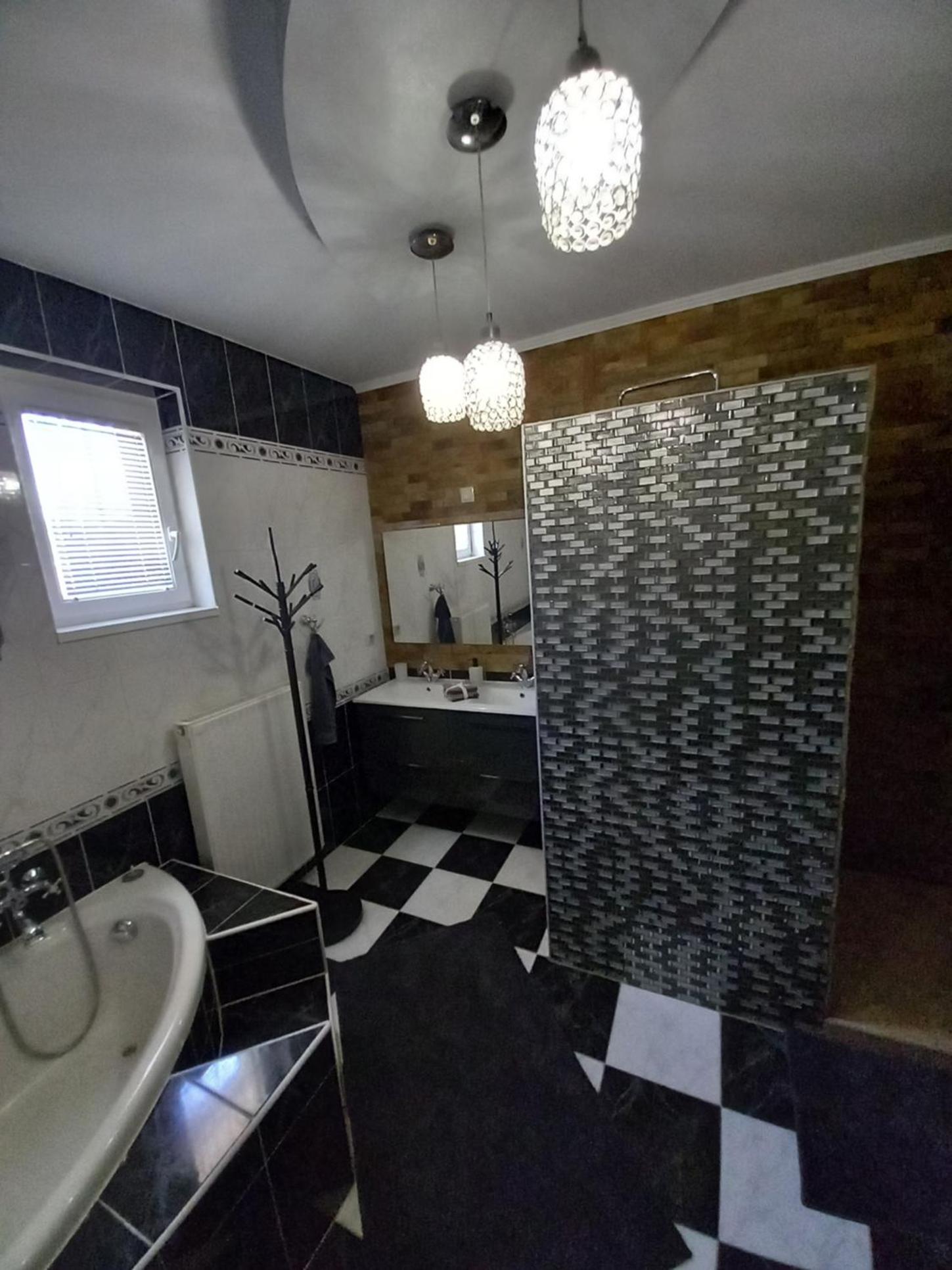 Akácvirág Airport Viki Apartman