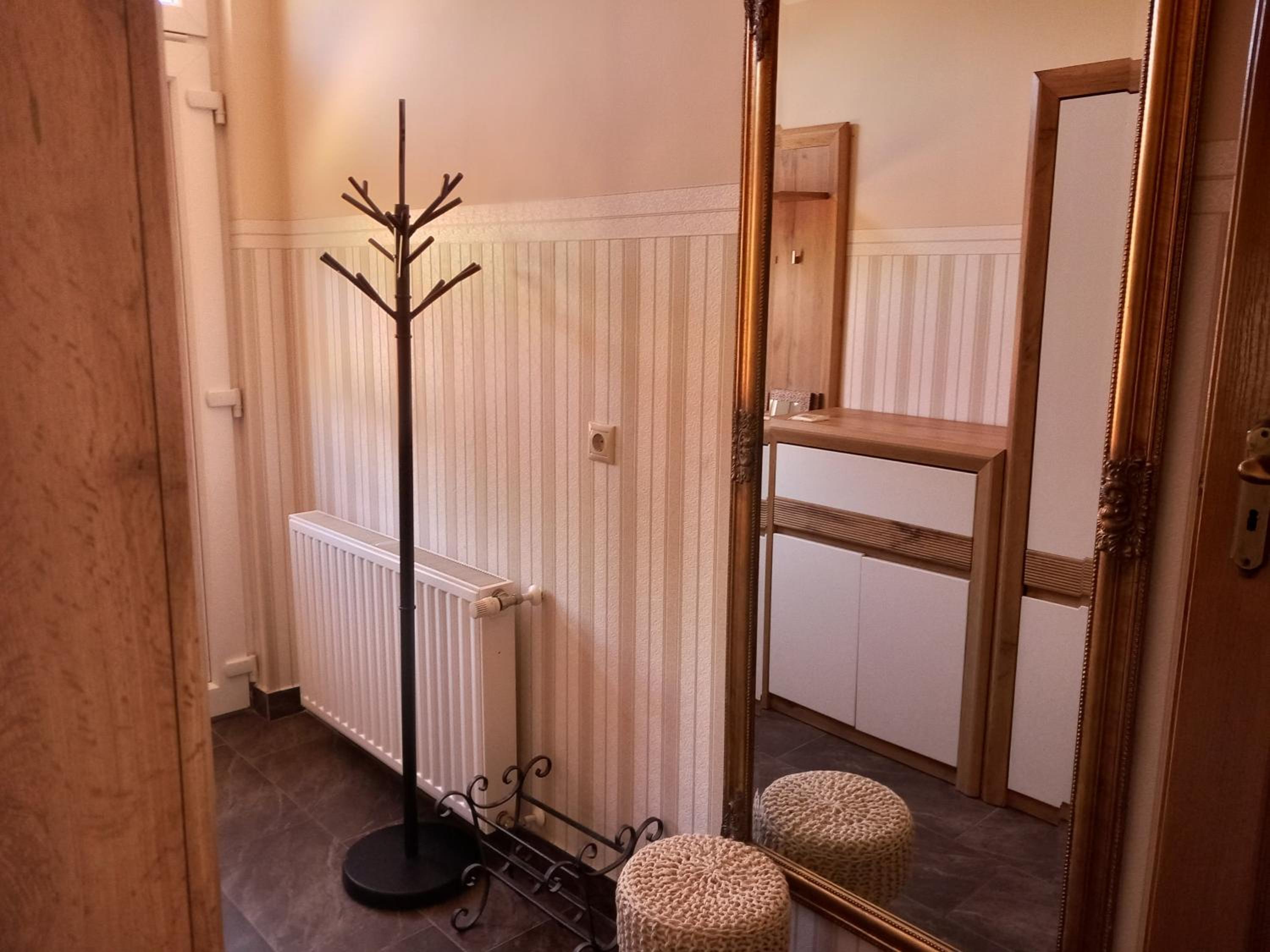 Akácvirág Airport Viki Apartman