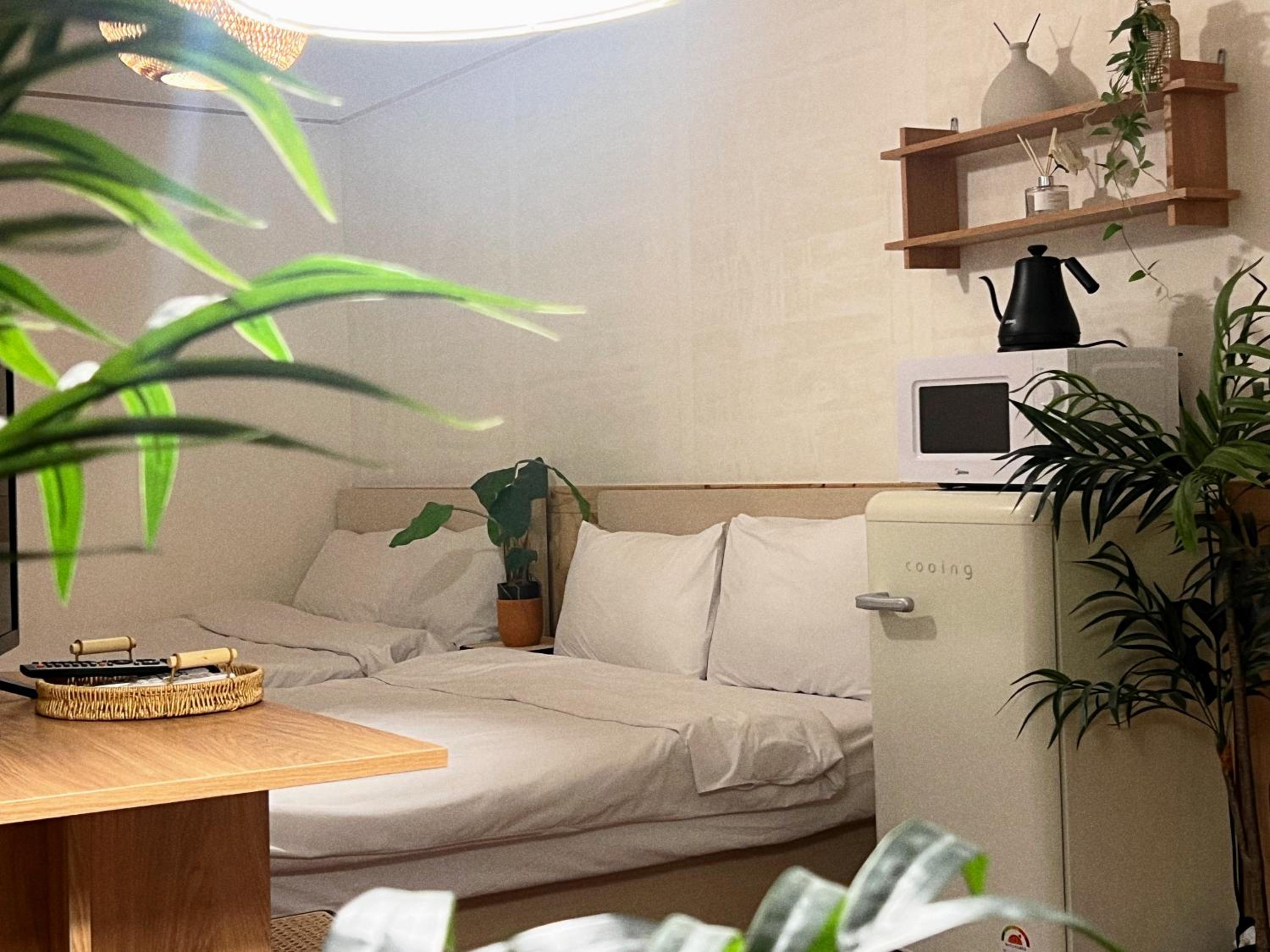 hotel room