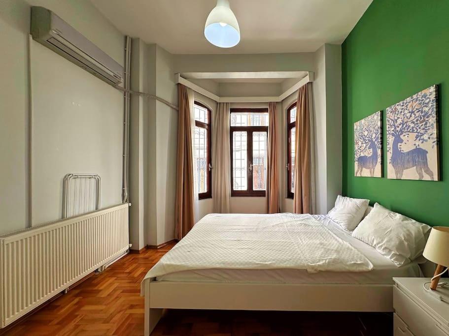 Triplex in Taksim Square with 4 Bedroom