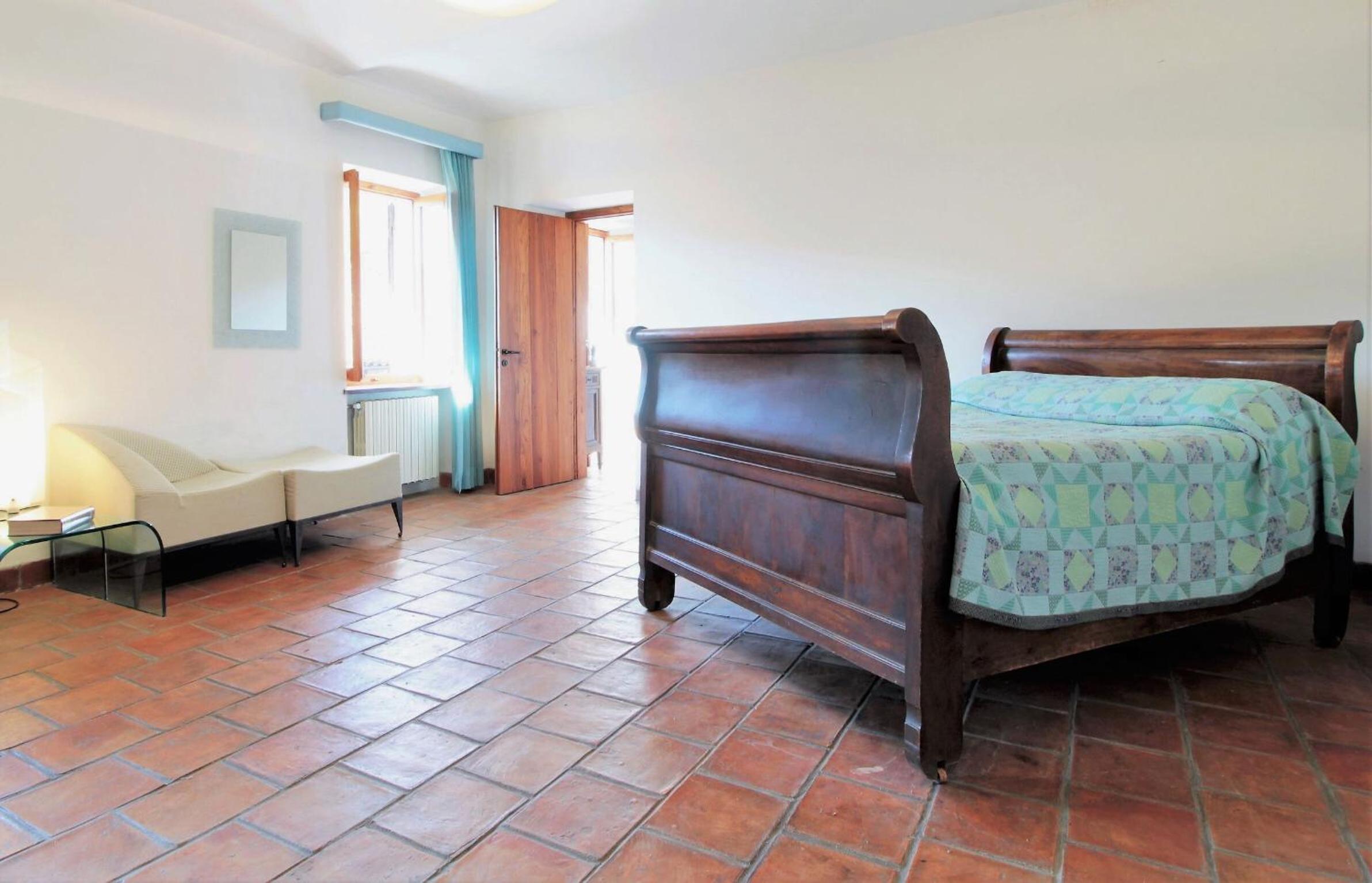 La Casa Dei Nonni, House With Private Pool, Torino view 3