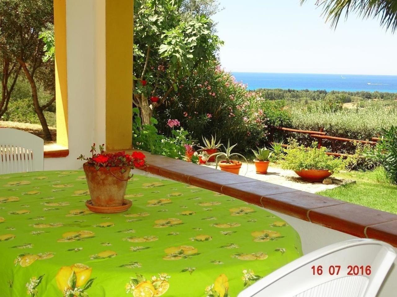 Gemütliches Ferienhaus mit Terrasse und Meerblick