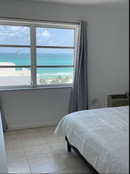 1401- Stylish 1BR& 2BA with Breathtaking Ocean Views view 4