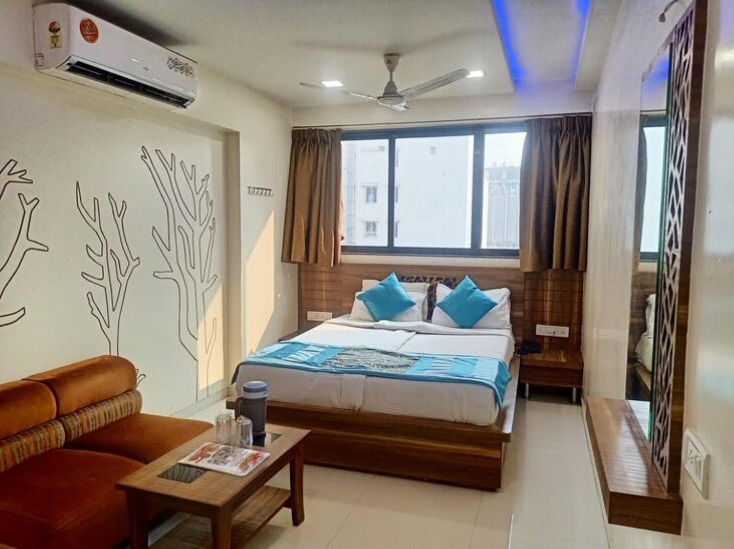 Hotel Citizen - Near Surat Railway Station view 5