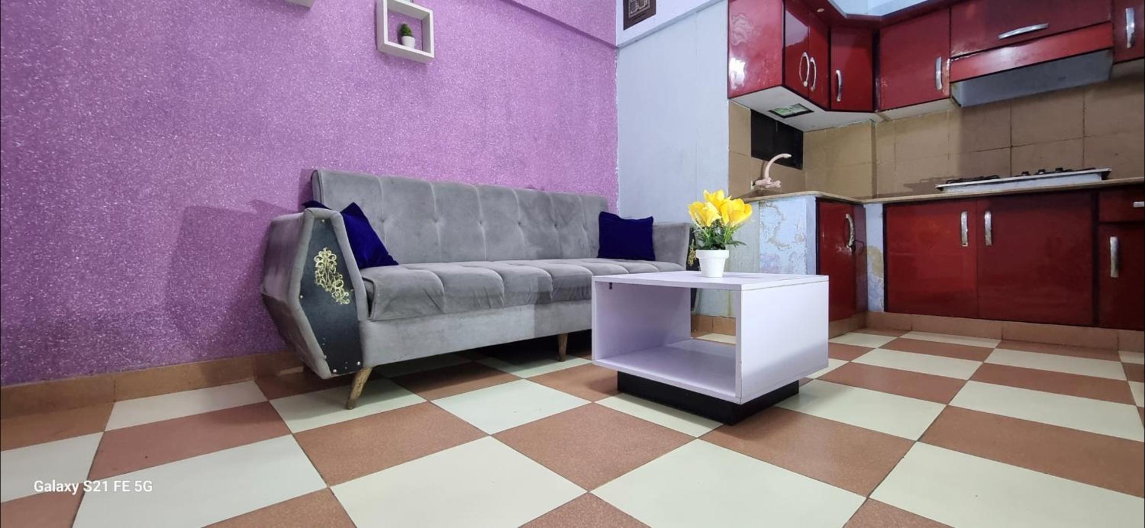One bedroom luxury apartment 1st floor with kitchen