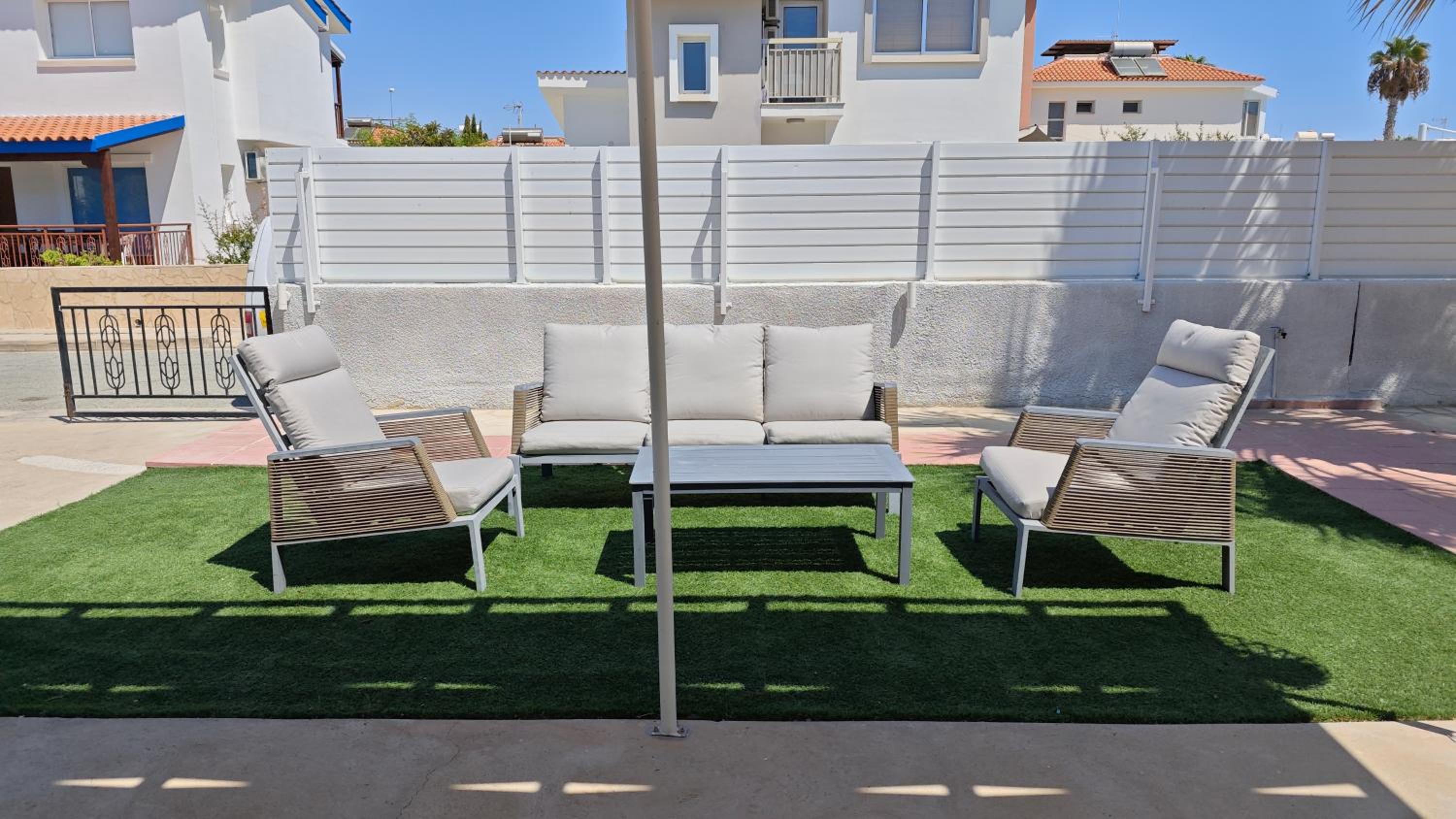 Faros Relaxing Seaside Villa
