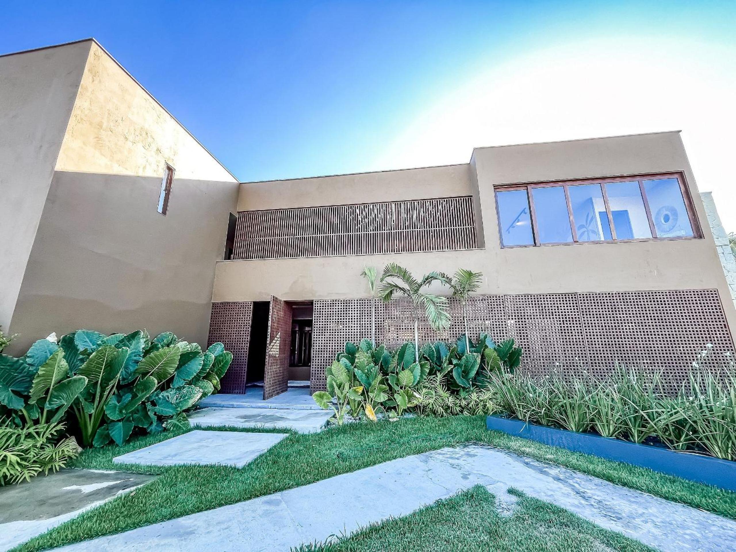 Casa com Ofurô, Piscina Aquecida e Cozinheira