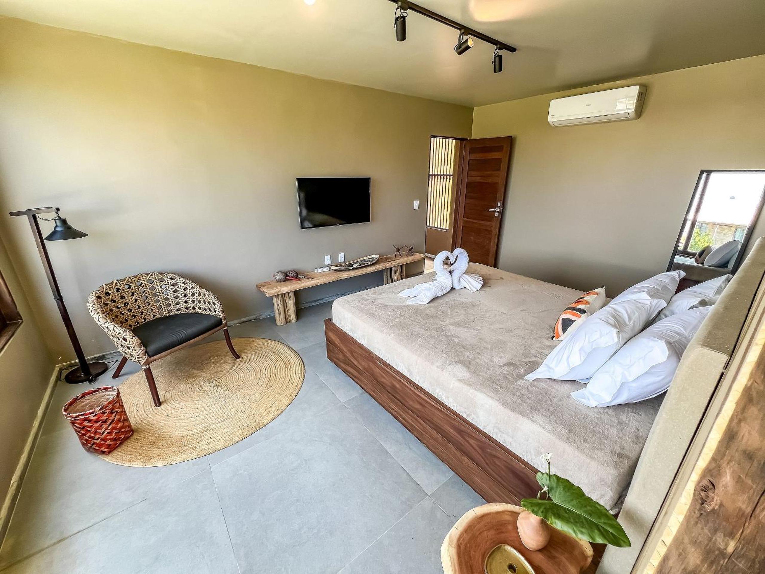 Casa com Ofurô, Piscina Aquecida e Cozinheira