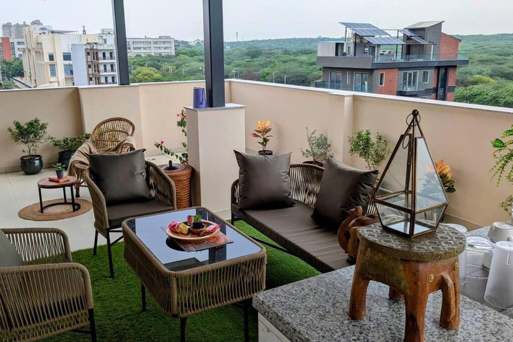 balance & terrace