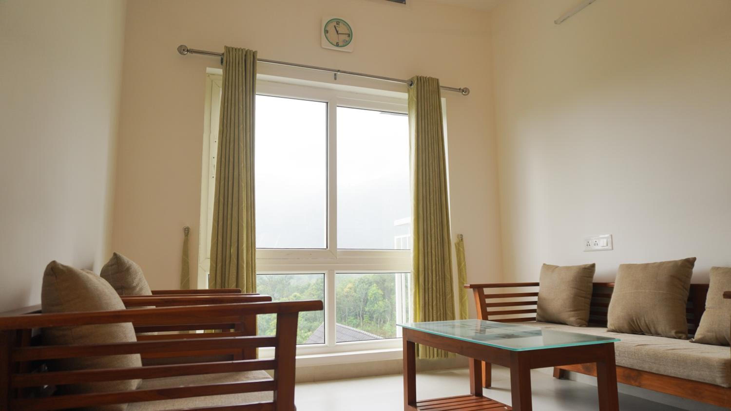 Rains Valley Resort By Teal Luxury Stays view 3