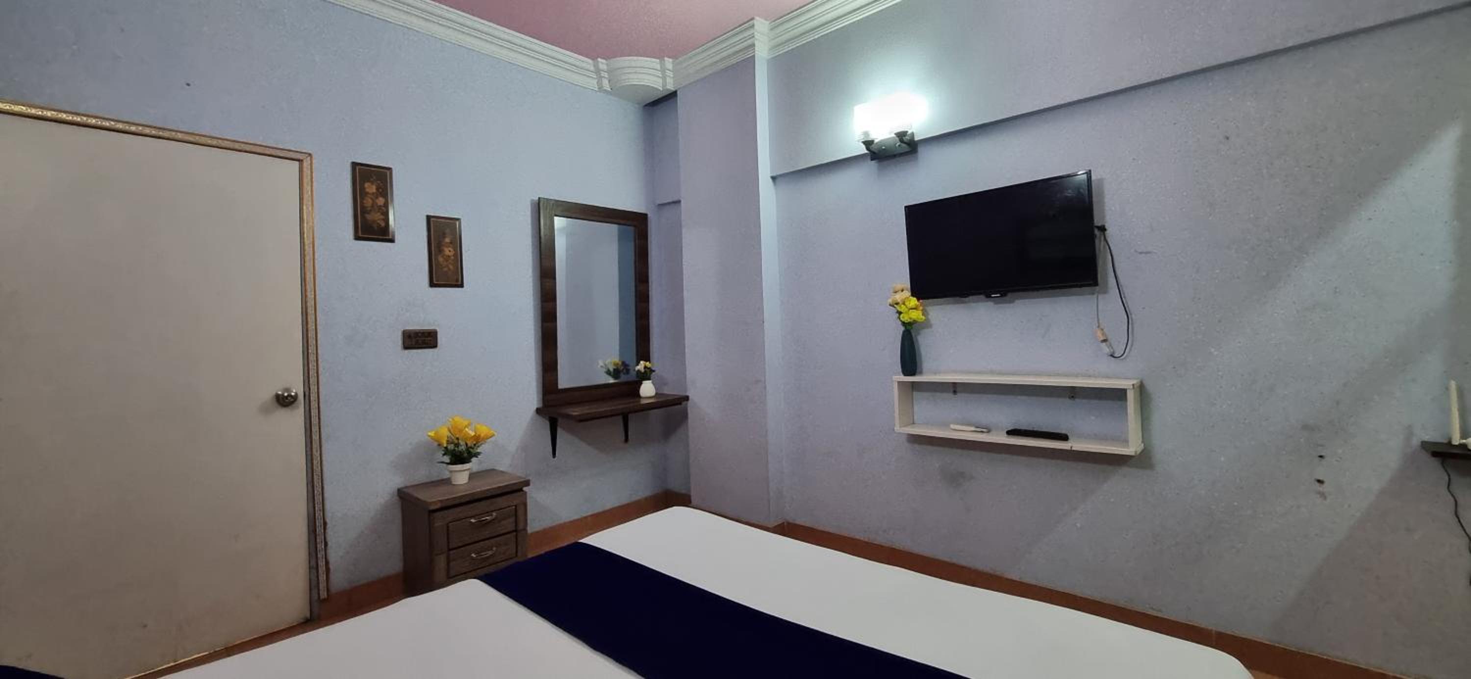 One bedroom luxury apartment 1st floor with kitchen
