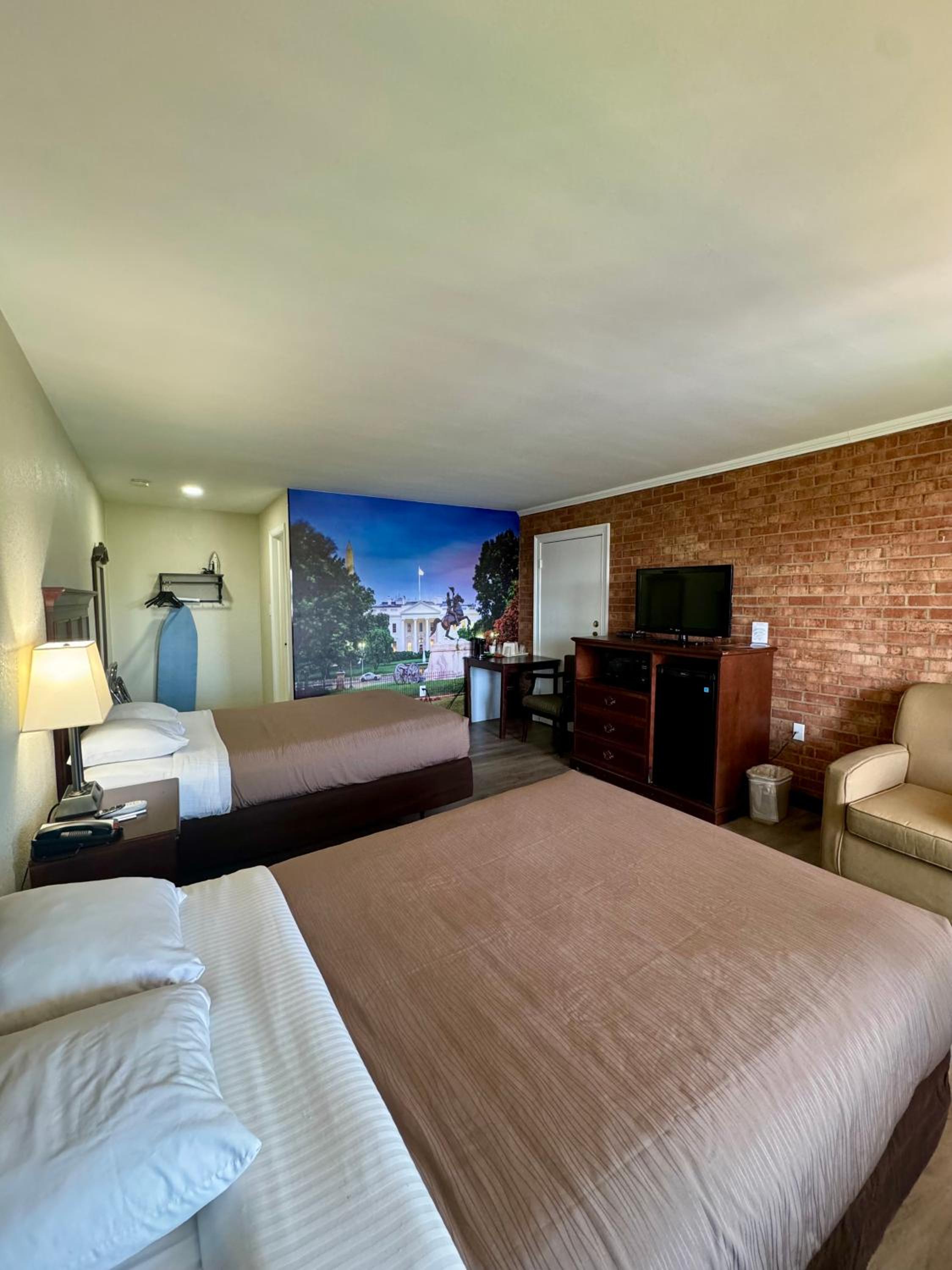 Governor House Inn Arlington/Falls Church - Property Image 3