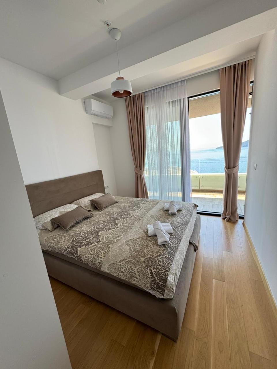 Rafailovici Beachfront Apartment