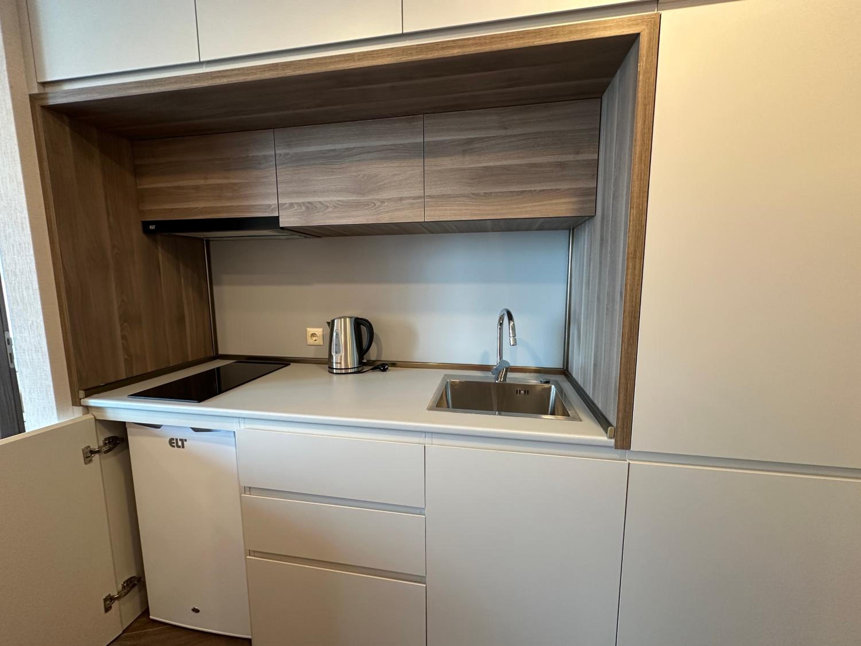 Adorable seaside apartments all with a separate bedroom view 5
