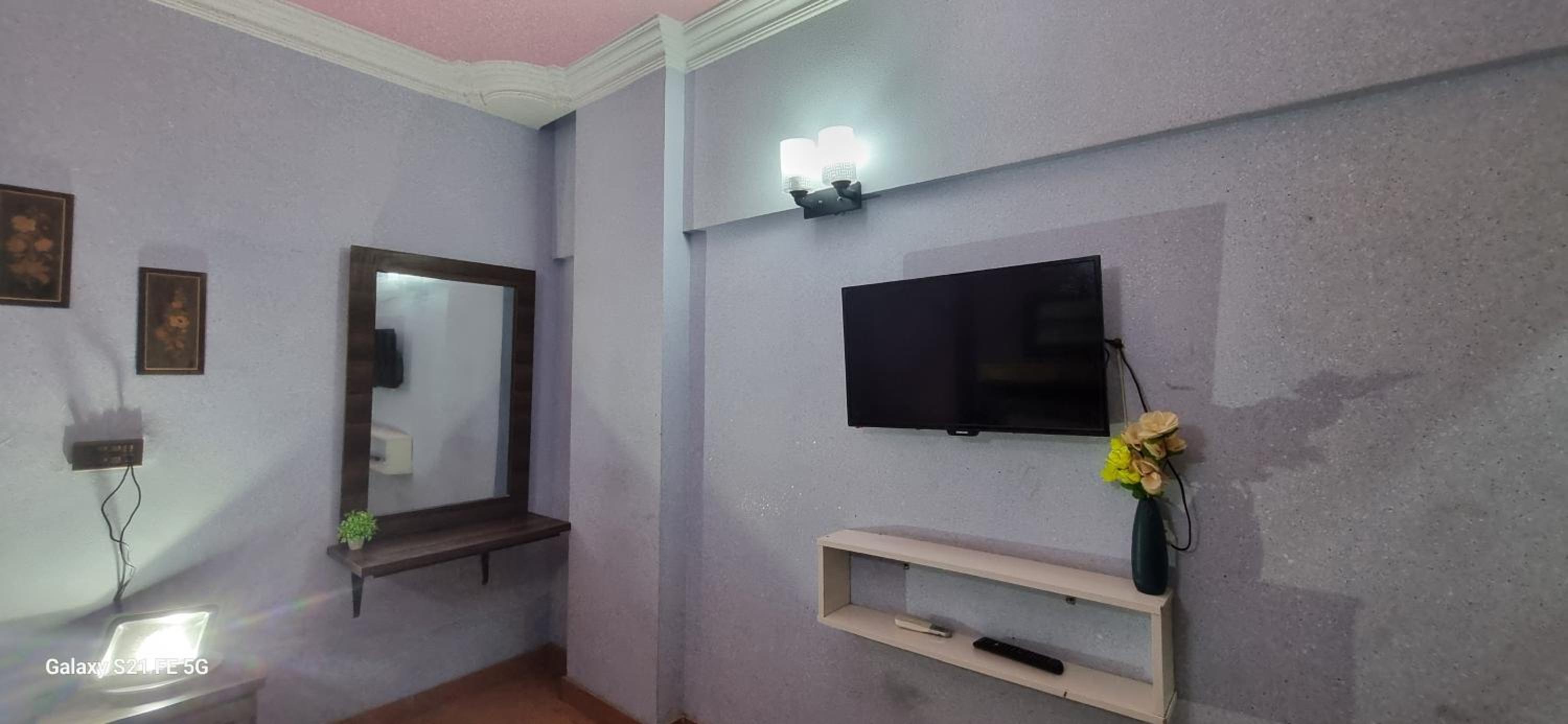 One bedroom luxury apartment 1st floor with kitchen