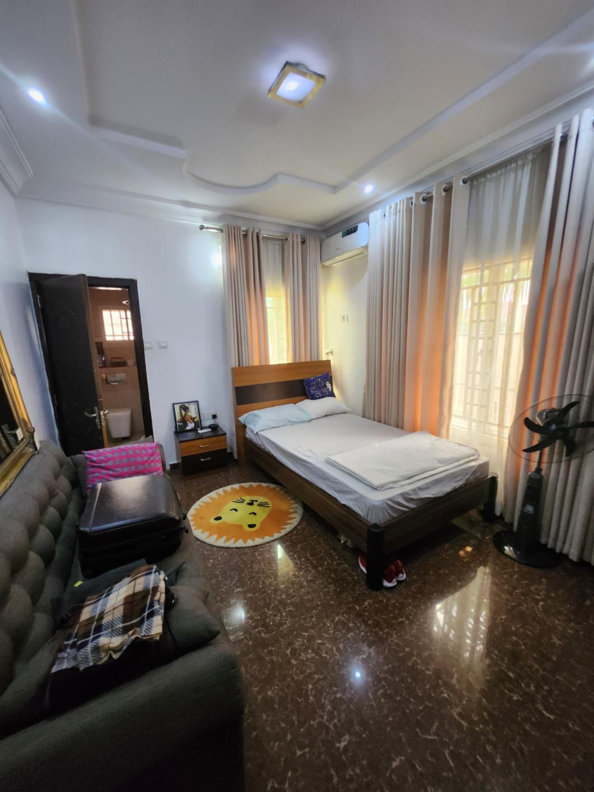 hotel room