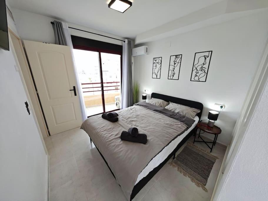 Atico apartamento en primera línea