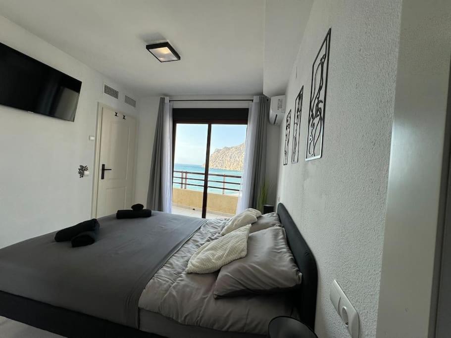 Atico apartamento en primera línea