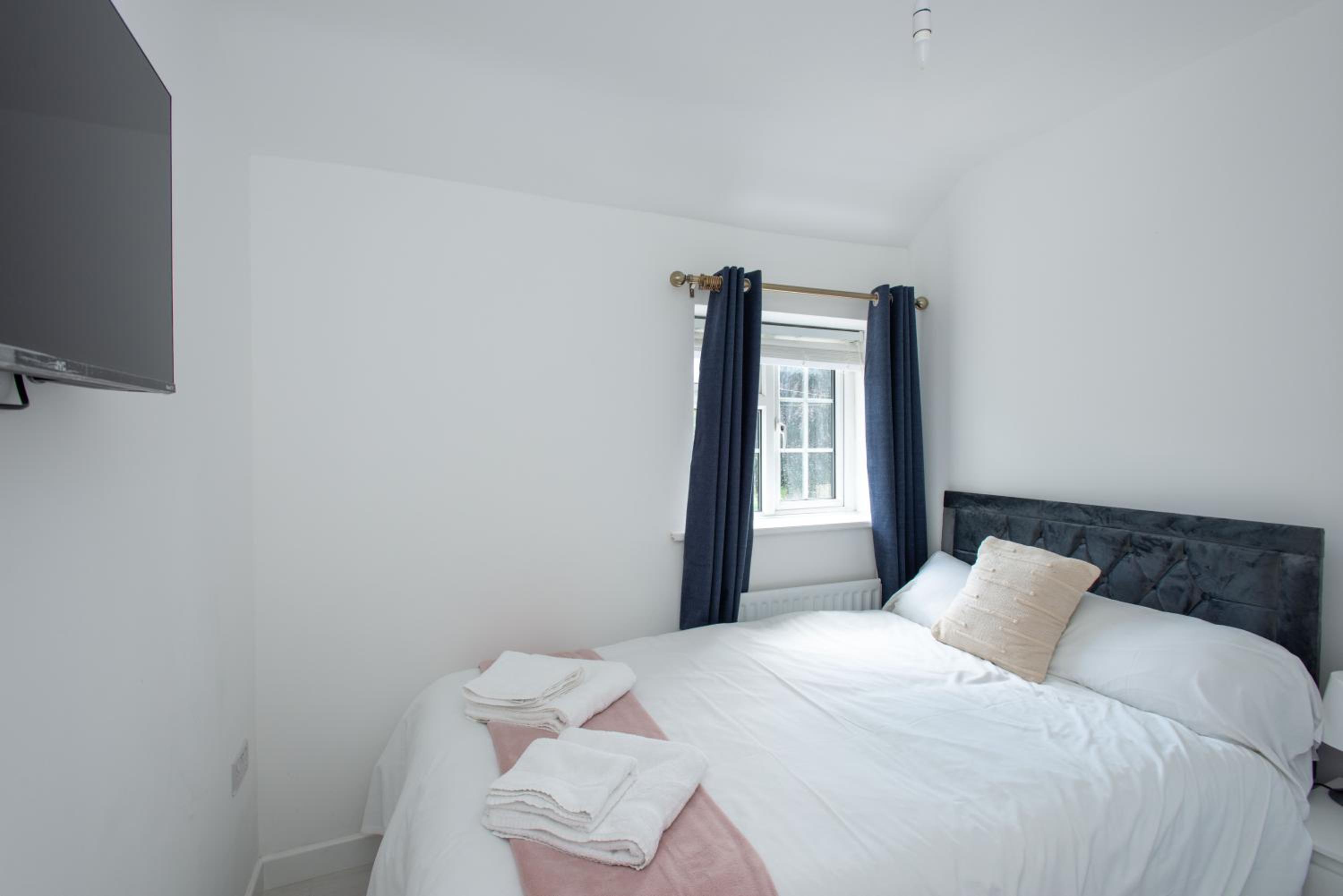 Ensuite Rooms next to Sanderson Hall 71 Mickleham Road BR5 2RW view 2