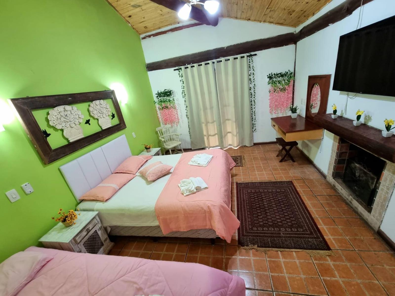 Cabanas Espada de São Jorge
