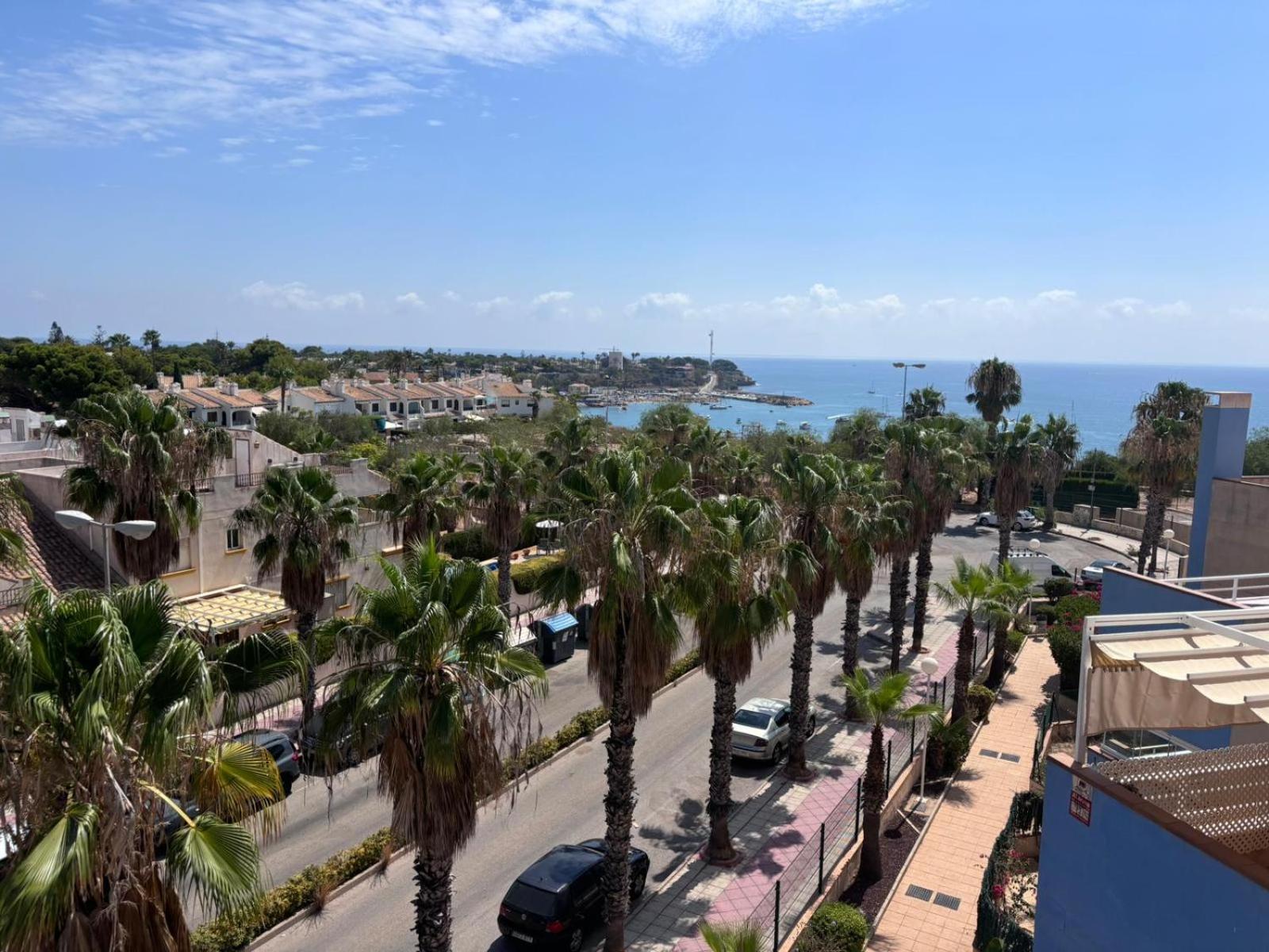Modern penthouse with sea view Cabo Roig