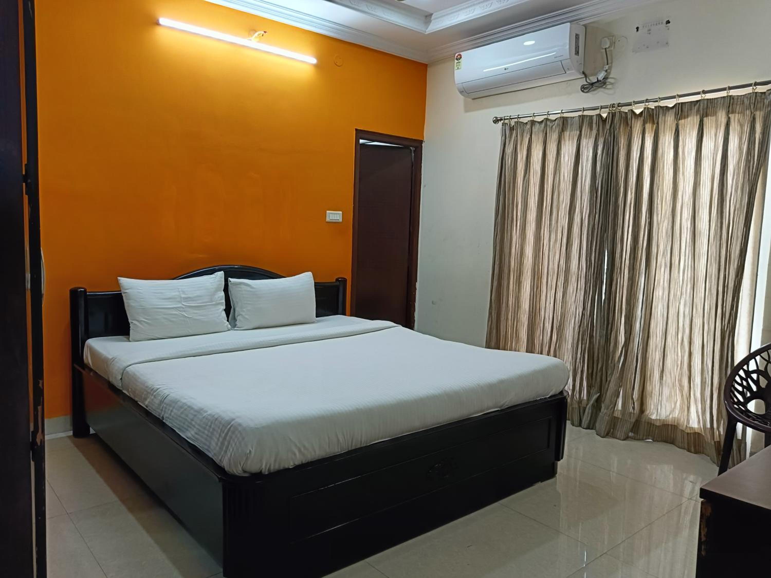 GAYATHRI HEIGHTS SERVICED APARTMENTS & APARTMENT HOTEL In HYDERABAD view 4